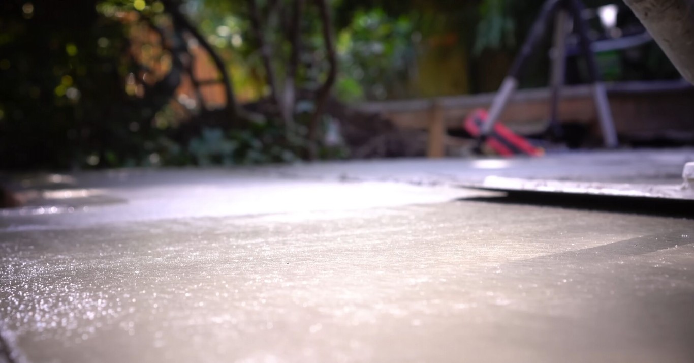 Professional garage floor epoxy coating and finishing in Hollywood, FL